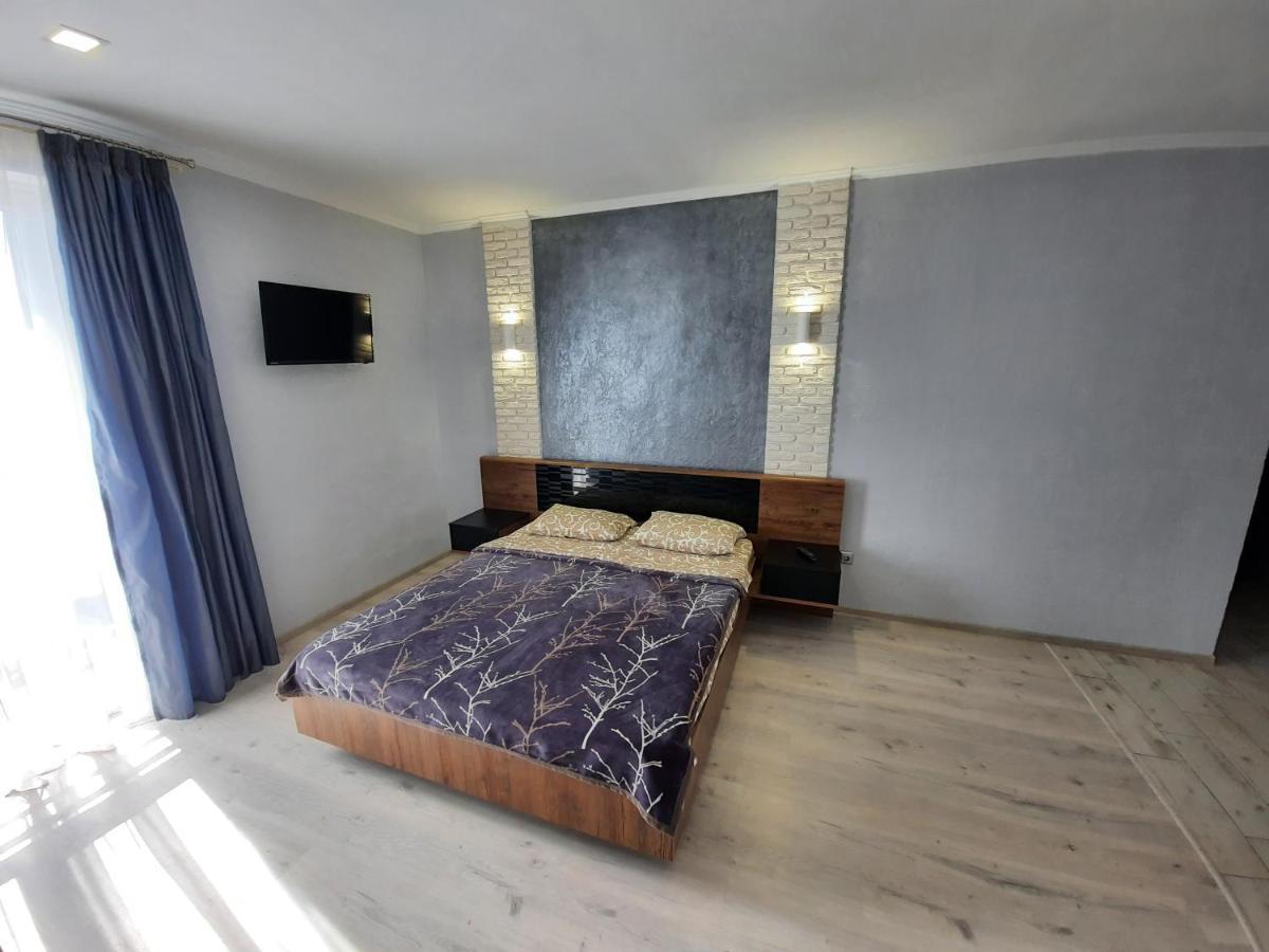 New Luxury Studio Apartment อิวาโน-ฟรานกิฟสเก ภายนอก รูปภาพ